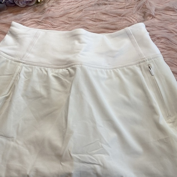 NWT Outdoor Voices Hudson 4" Skort White Skort Skirt - Picture 5 of 14